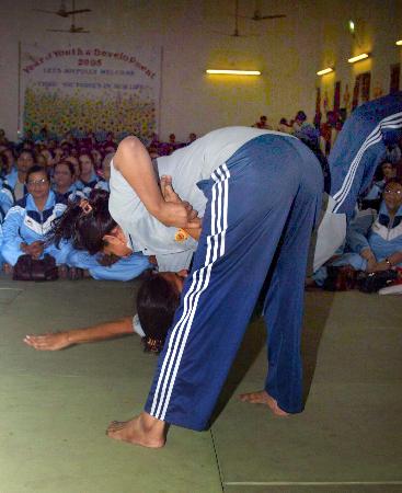 成人散打泰拳防身术课程(图1)